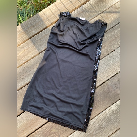 Delicious sequin tuxedo dress - Picture 6 of 10